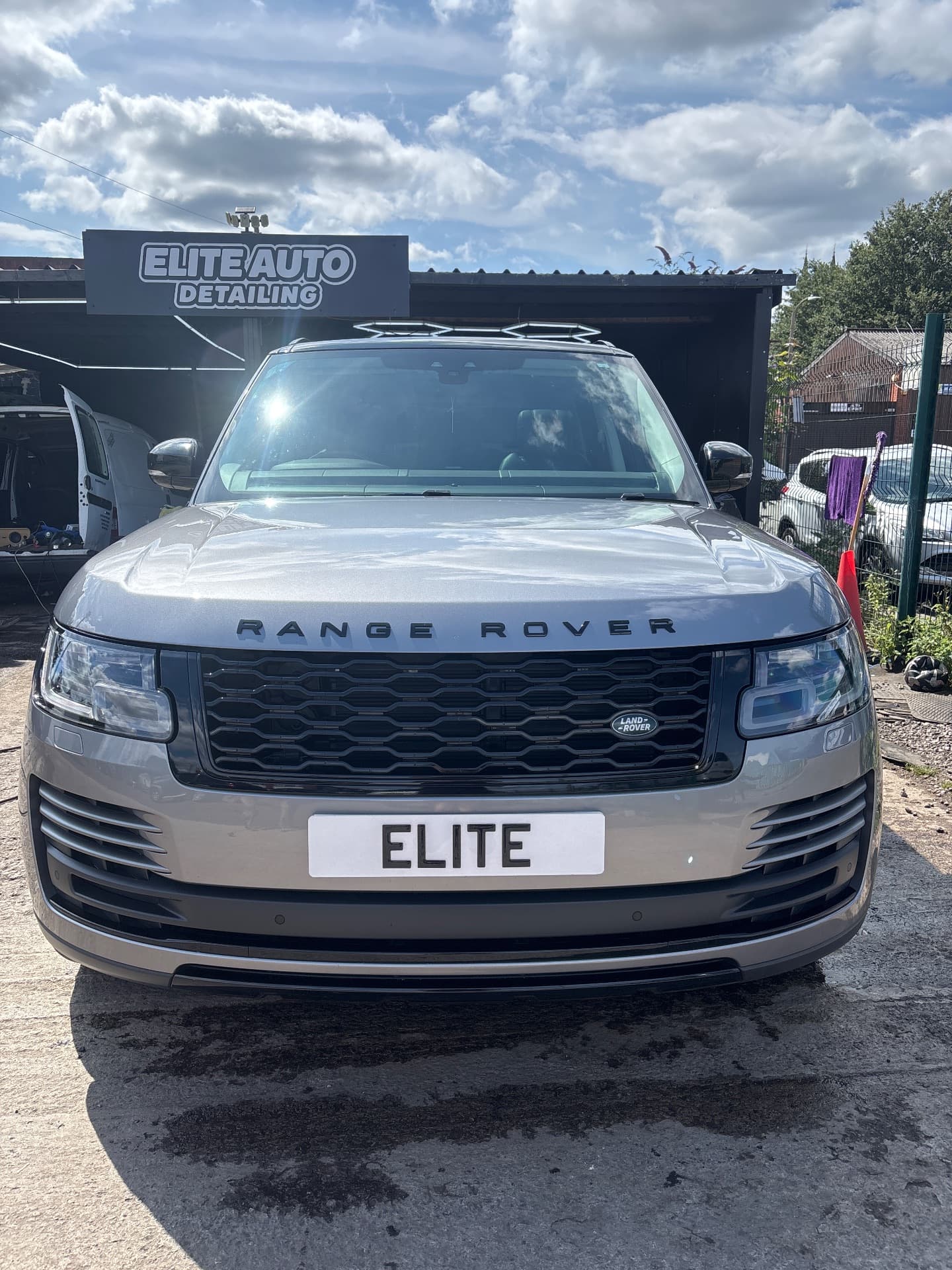 Range Rover Vogue after detailing